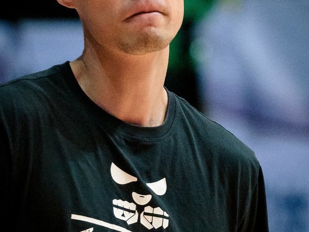 蜀地寒冬练兵急 CBA第16轮四川金强男篮赛前训练直击