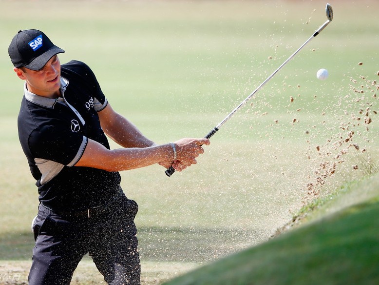 沙坑奇迹与果岭对决：高尔夫世锦赛的巅峰时刻