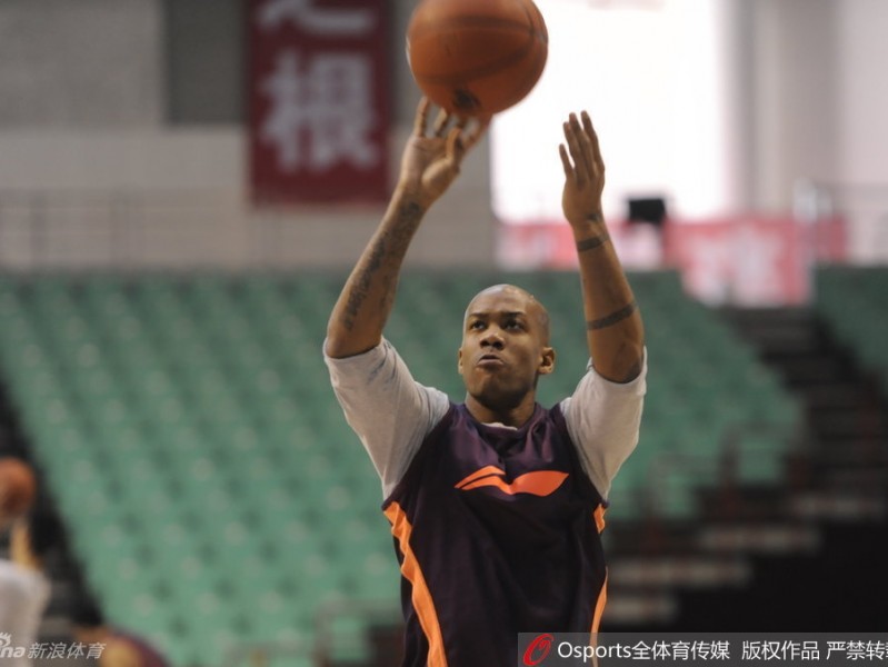 京城铁军蓄势待发 闵鹿蕾细琢争冠拼图