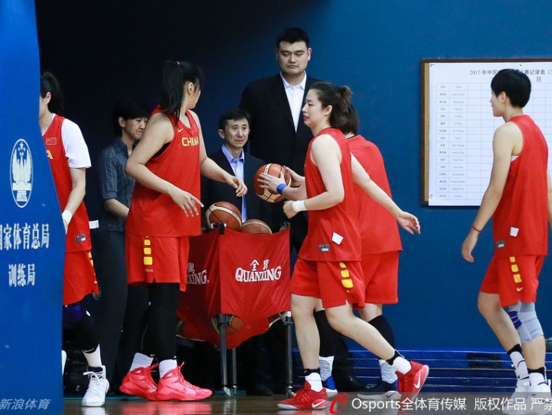 姚明督战女篮首训，许利民挂帅重塑玫瑰铿锵魂