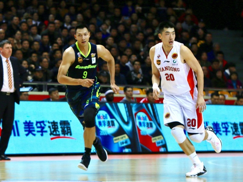 CBA第10轮：劳森末节狂飙20分，山东高速主场15分大胜广东宏远