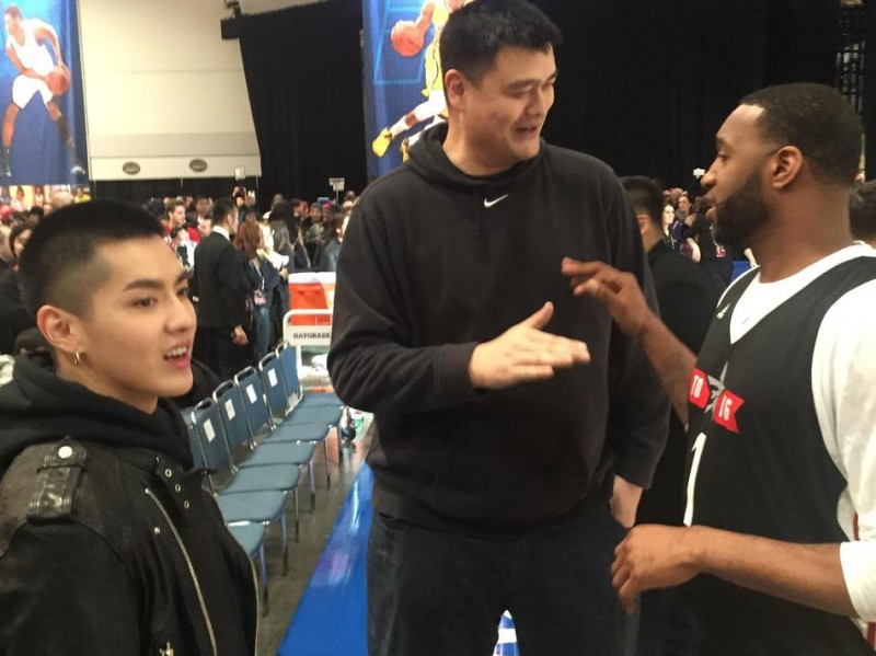 姚明麦蒂温情聚首吴亦凡见证青春圆满