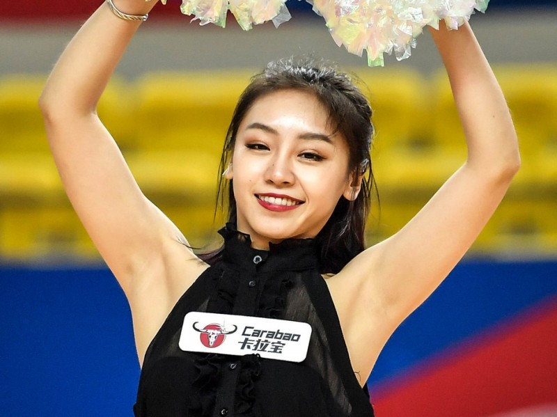 篮球宝贝燃爆郴州：亚冠杯赛场上的热辣风景线