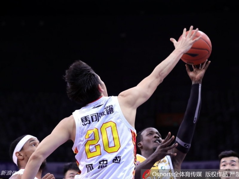 CBA季后赛京粤大战提前上演，深圳广厦联手奉献史诗级逆转