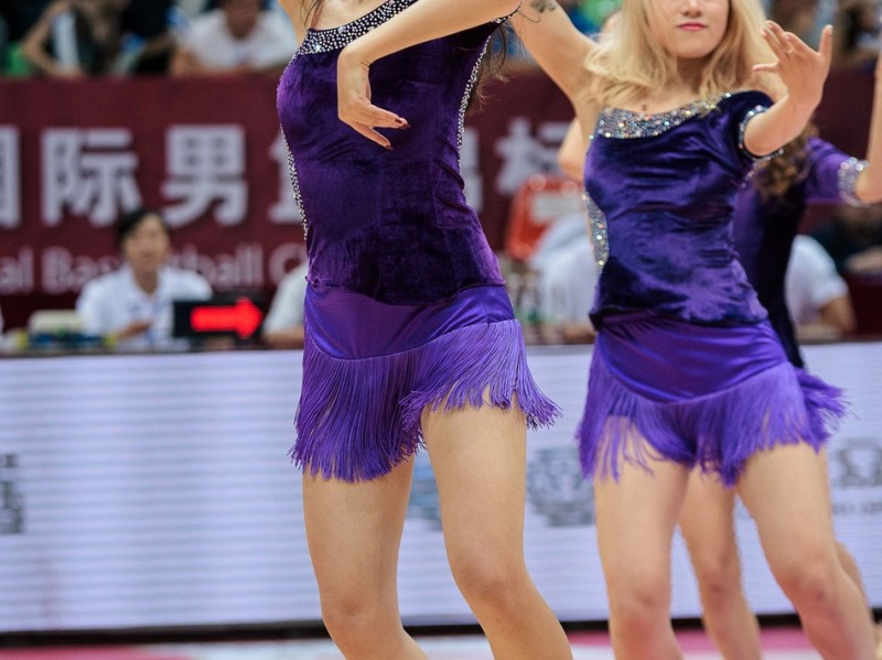 蓉城激战之下的热辣风景线 男篮红队大胜新西兰