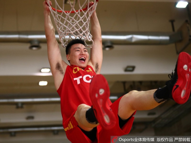 亚洲杯鏖战在即 中国男篮蓝队团结一心最后备战