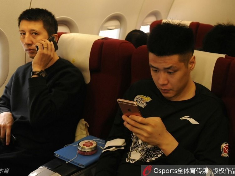 辽篮众将蓉城饮恨归途无声，总决赛折戟沉沙待从头越