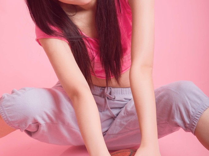 山城篮球宝贝的夏日诗篇：李昕瑶镜头下的活力与纯真