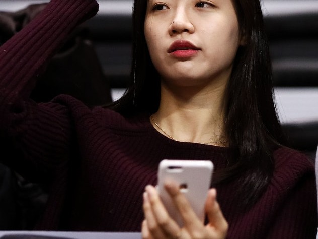 中韩长沙夜，那一抹红色的温柔与狂热