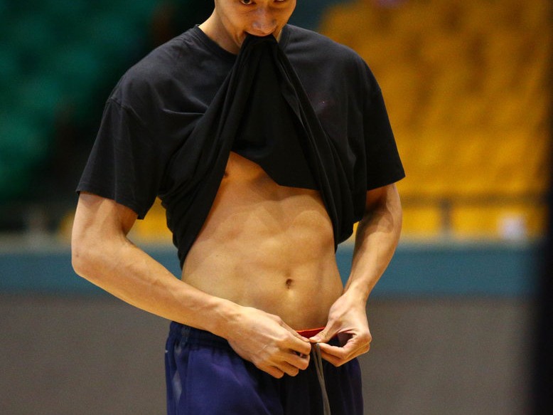 广东宏远季后赛前最后一练 阿联领衔众将誓取开门红