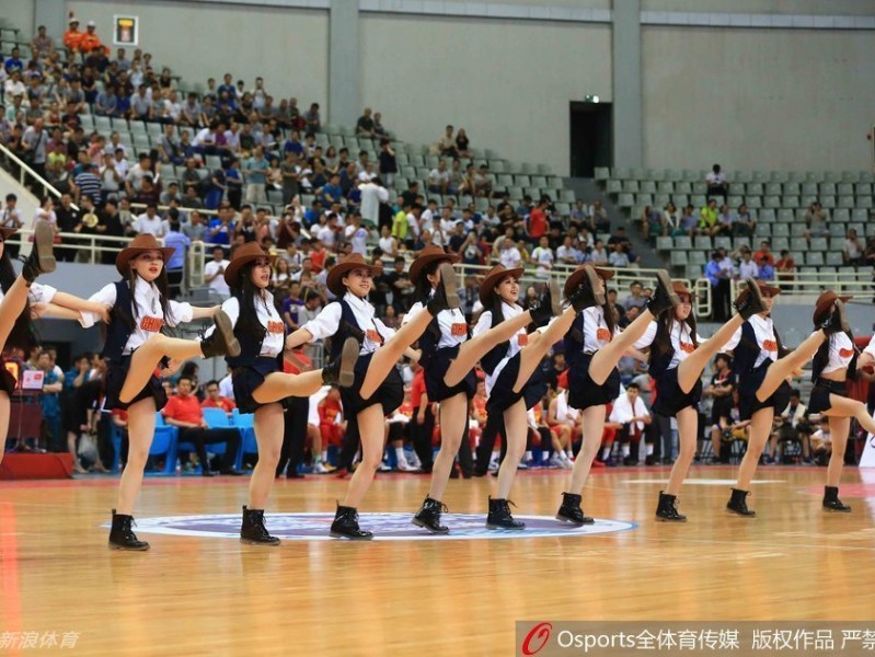 激情热舞点燃洛阳城：记2016年中美男篮对抗赛的篮球宝贝与赛场风云