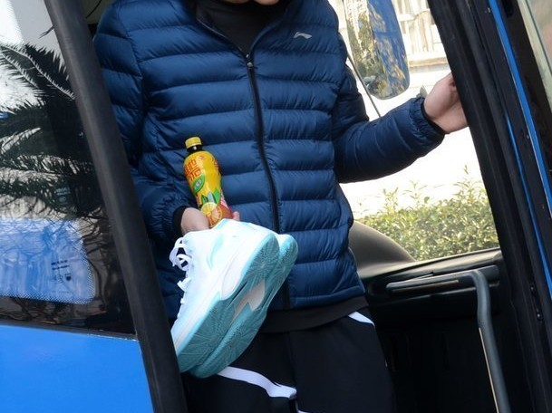 京沪生死战：马布里率队破上海金身，众将温情互动暖人心