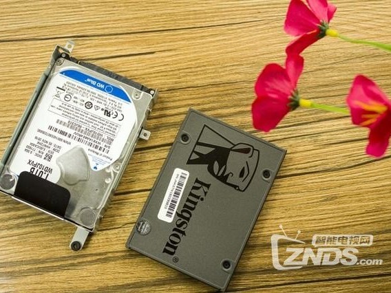 老电脑卡到怀疑人生？别扔！两百块的金士顿A400让它再战三年！