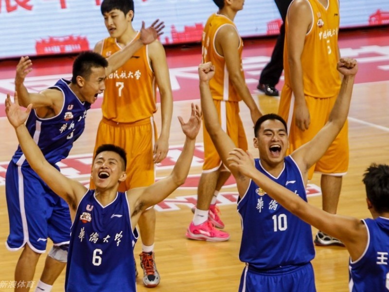 加冕九冠王：华侨大学男篮的荣耀之夜与不灭薪火