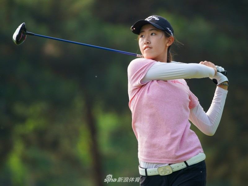 挥杆逐梦映芳华：中国女子高尔夫球手的赛场风姿