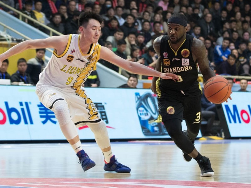 巅峰对决！广厦力克山东豪取七连胜