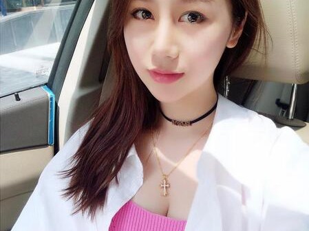 孙悦爱妻陈露产后惊艳亮相，这身材曲线哪像两个孩子的妈妈