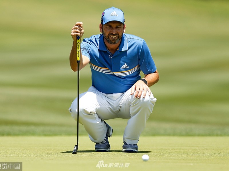 德州公开赛首轮激战：默里一杆领跑群雄，沙坑救球惊艳全场