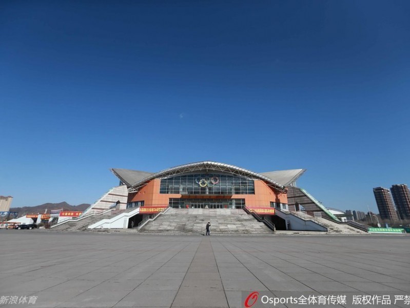 寒冬里的篮球火：本溪主场静候总决赛盛事