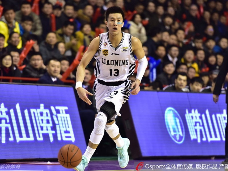 京城德比烽火再燃，郭艾伦疾风突刺破圣盾