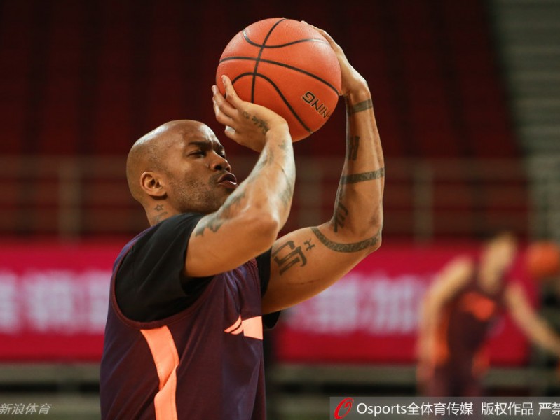 京城铁军蓄势待发：首钢男篮备战青岛全记录