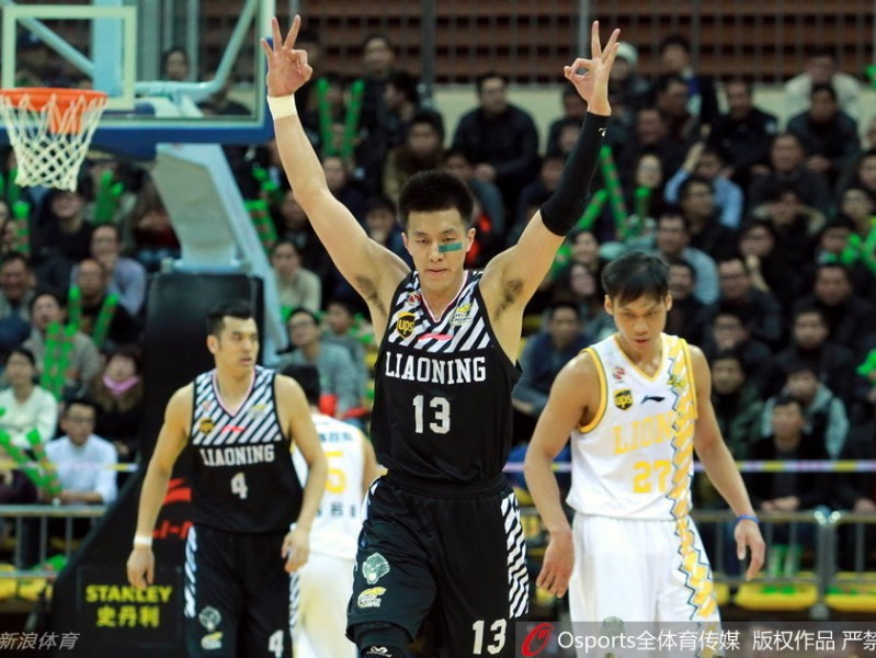辽篮攻克广厦魔鬼主场，郭少调侃技术台引热议