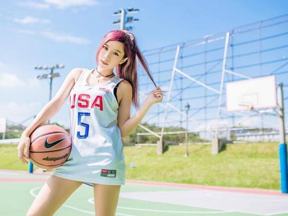 爱篮球爱跳舞，运动才是女生最耀眼的魅力