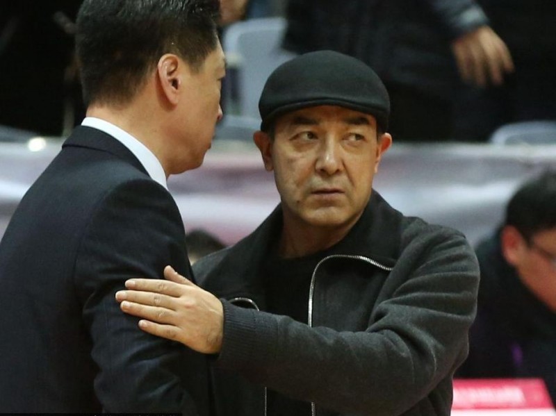 阿的江与李春江——赛场外的温情与CBA的江湖传承