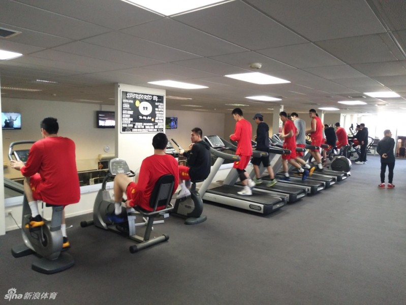 汗水铸就亚洲杯之路 男篮蓝队新西兰特训纪实