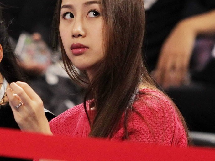 京城太太团最美风景线 陈露五棵松观战霸气眼神成焦点